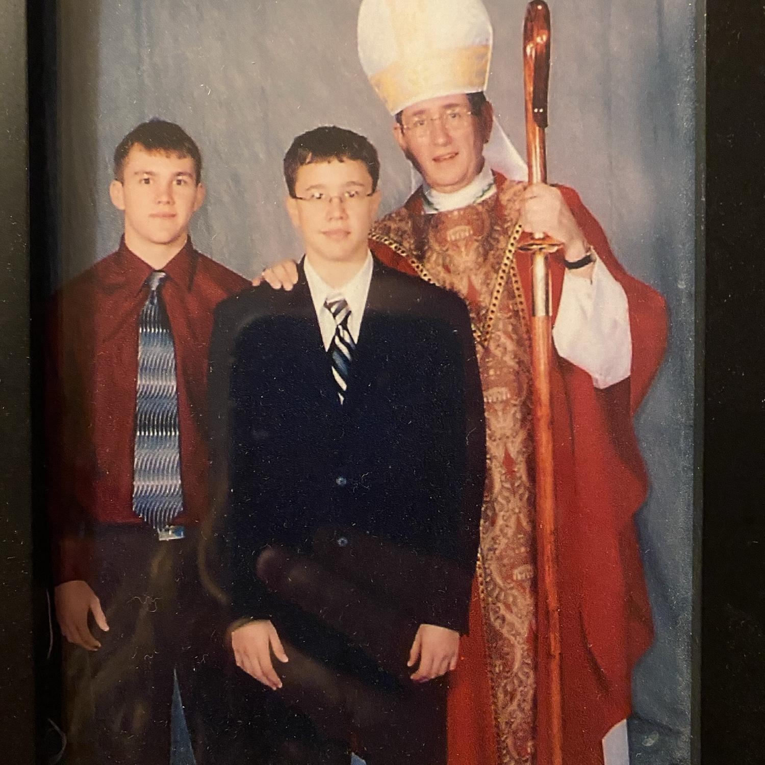 Zach is the middle one.