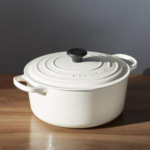 Le Creuset ® Signature 7.25 qt. Round Cream Dutch Oven with Lid