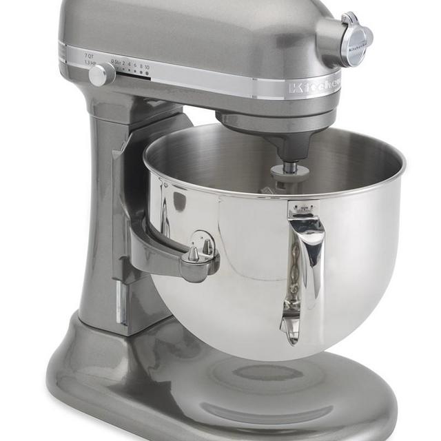 KitchenAid Stand Mixer, 7-Qt., Medallion Silver