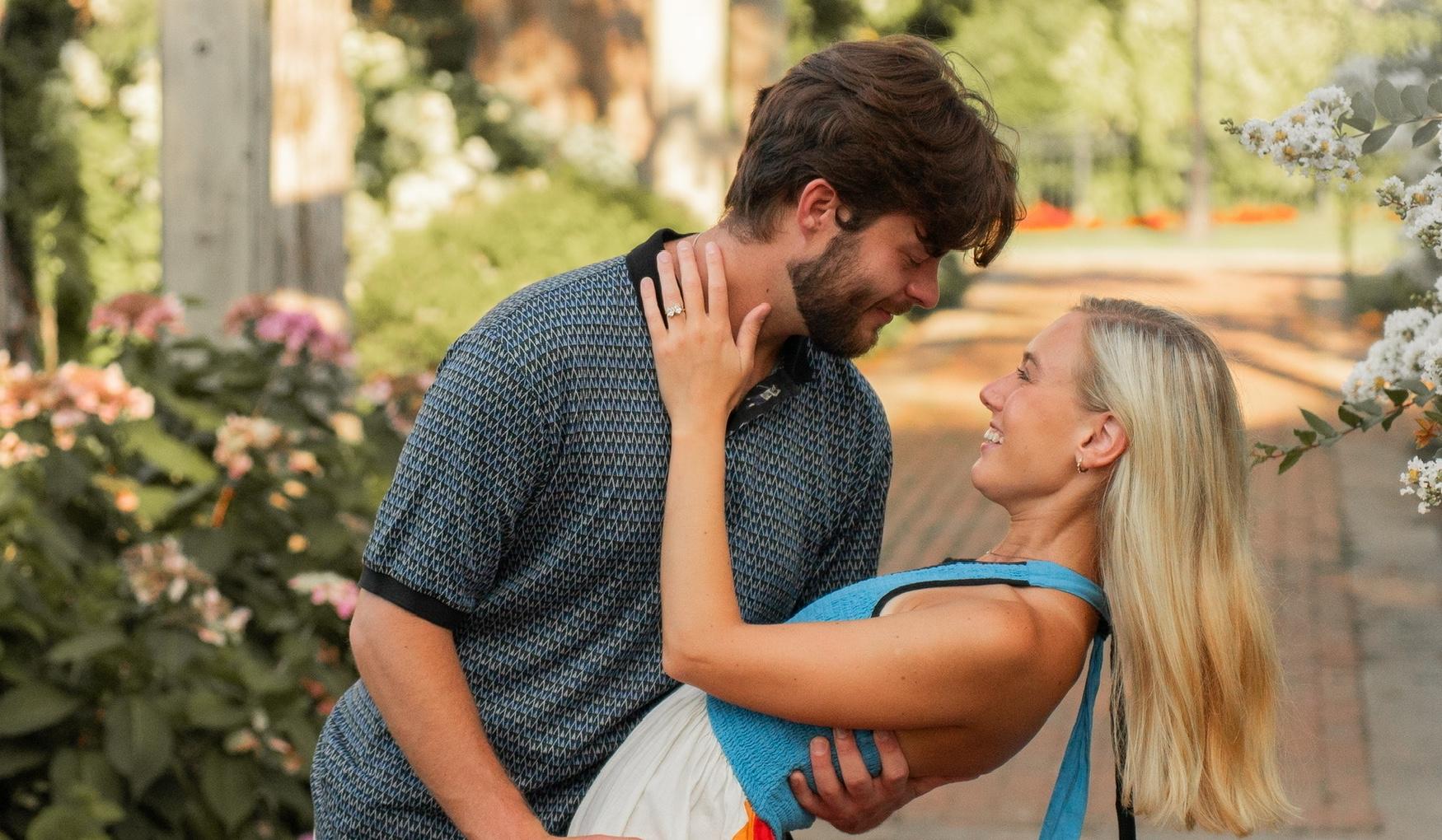 The Wedding Website of Lindsey Stark and Daniel Archer