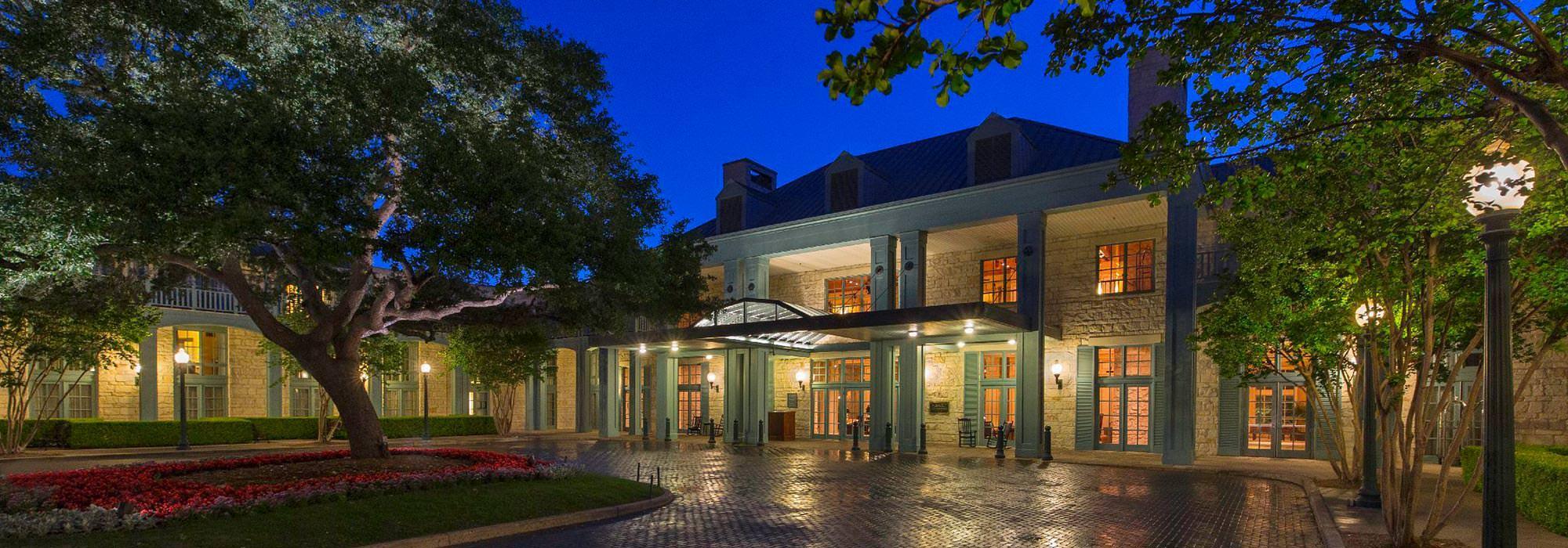 The Wedding Website of Kristin Libardoni and Matt Sanders