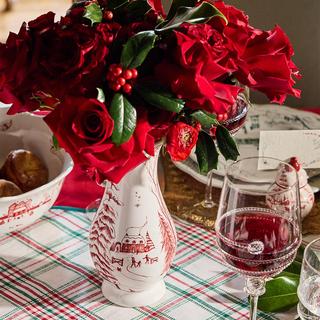 Country Estate Winter Frolic Vase
