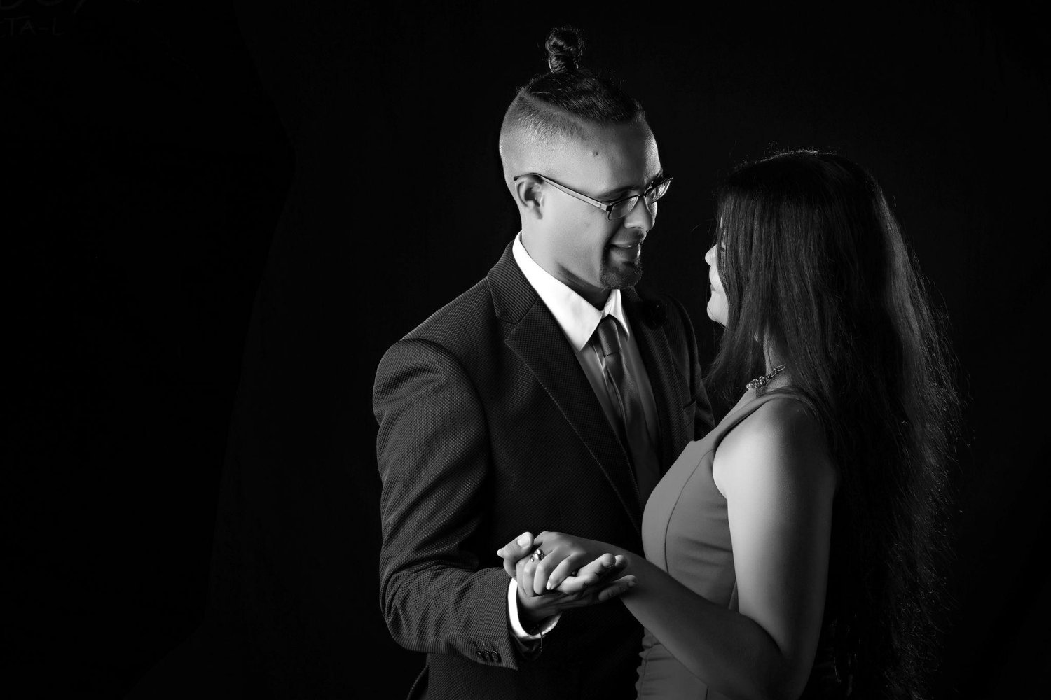 The Wedding Website of Perla Lafontaine Brito and Axel Laracuente González