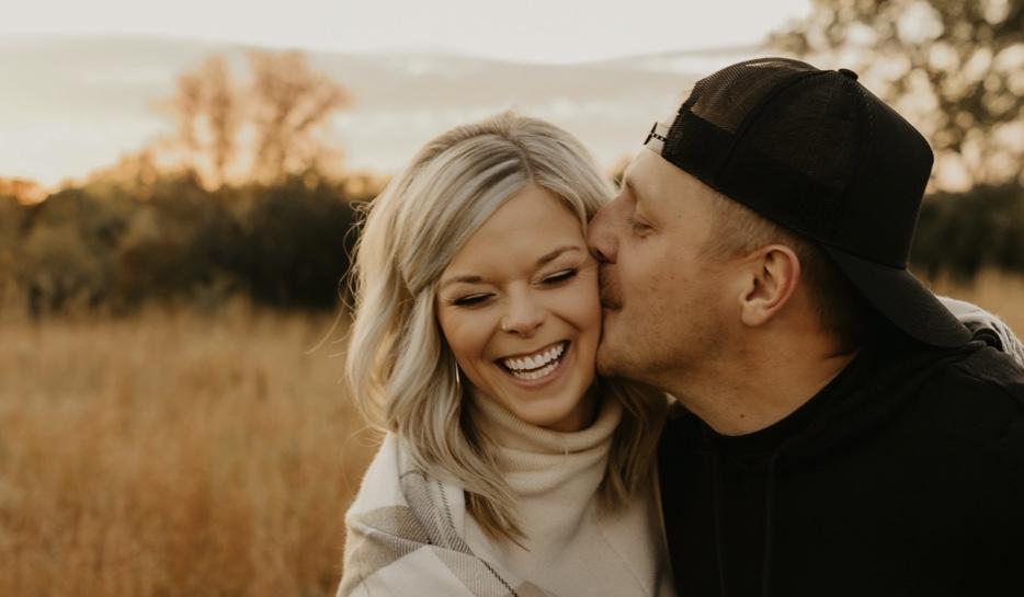 The Wedding Website of Mitchell Lunda and Samantha Metz