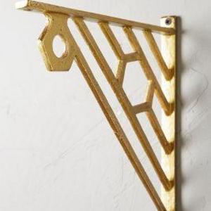 Sela Bracket