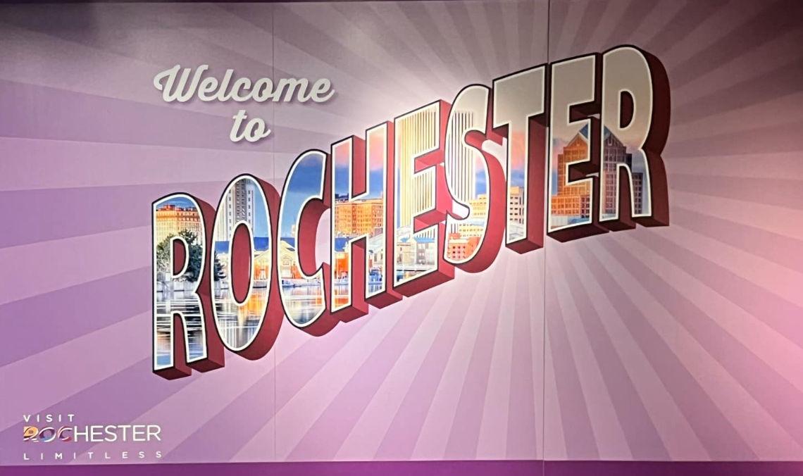 The Wedding Website of Charlie Munday and Justin Burr