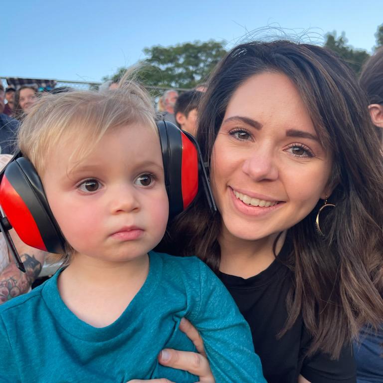 Evelyn’s 1st Tractor Pull and Demo Derby!