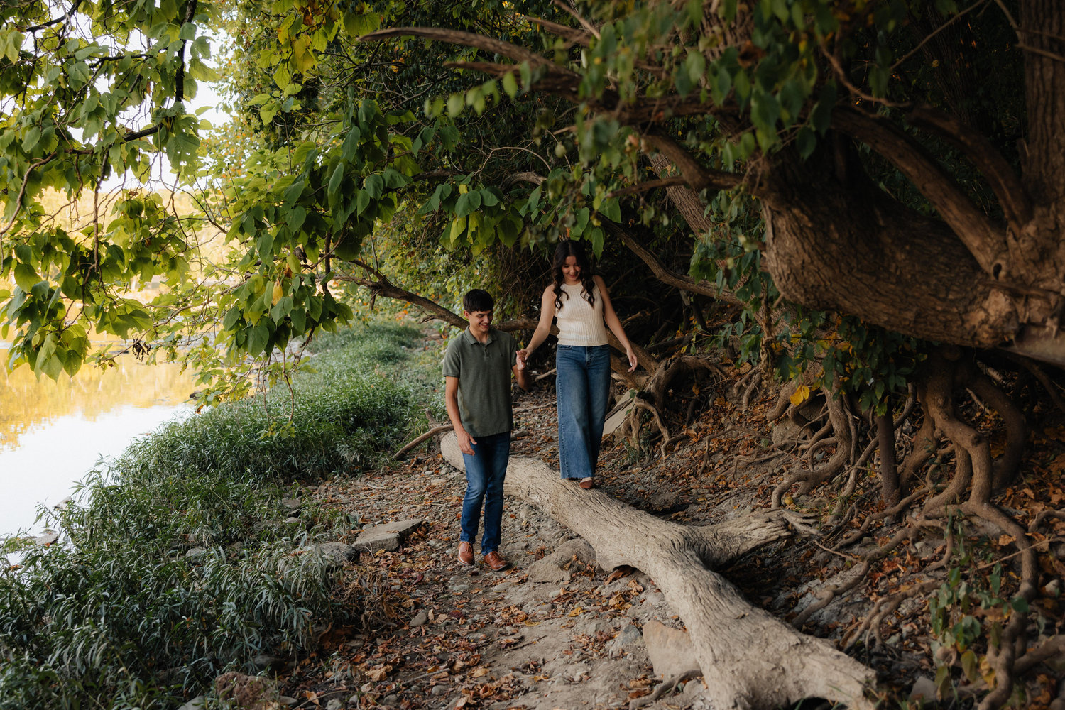 The Wedding Website of Vivian Soma and Reese Harmeyer