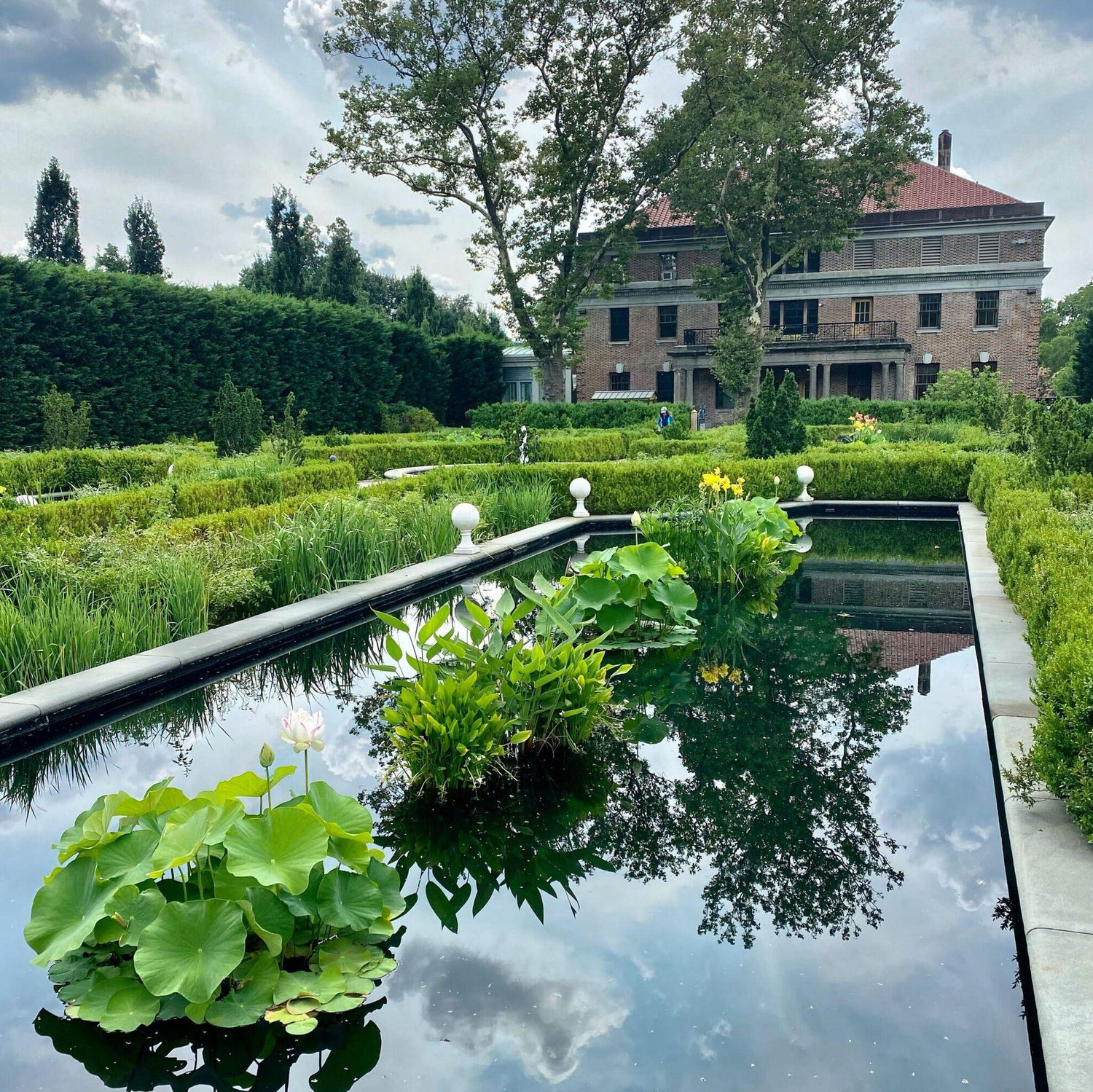 The Tuscan Garden
(Ceremony & Cocktails)