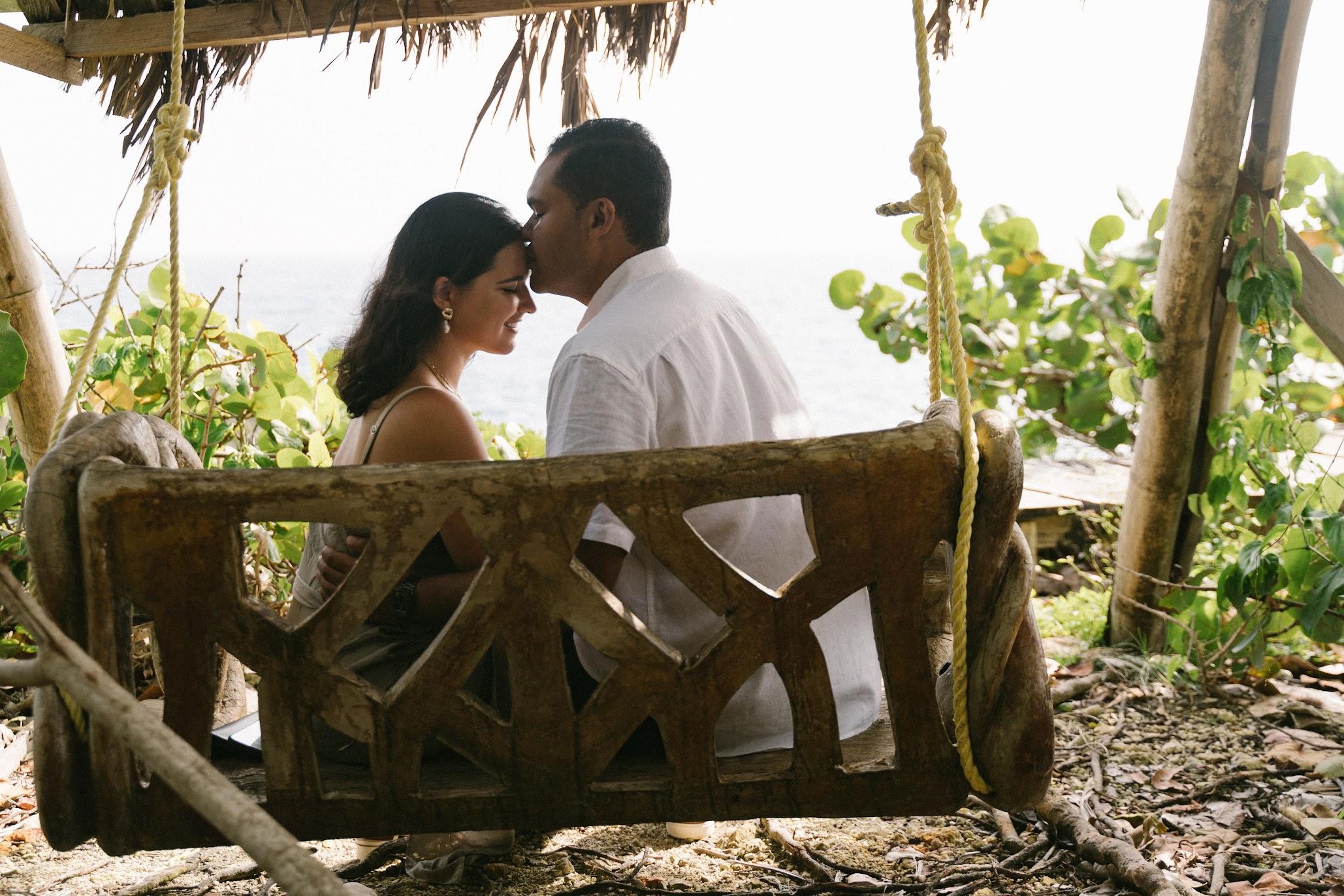 The Wedding Website of Sarah Abogabir and David Vaamonde