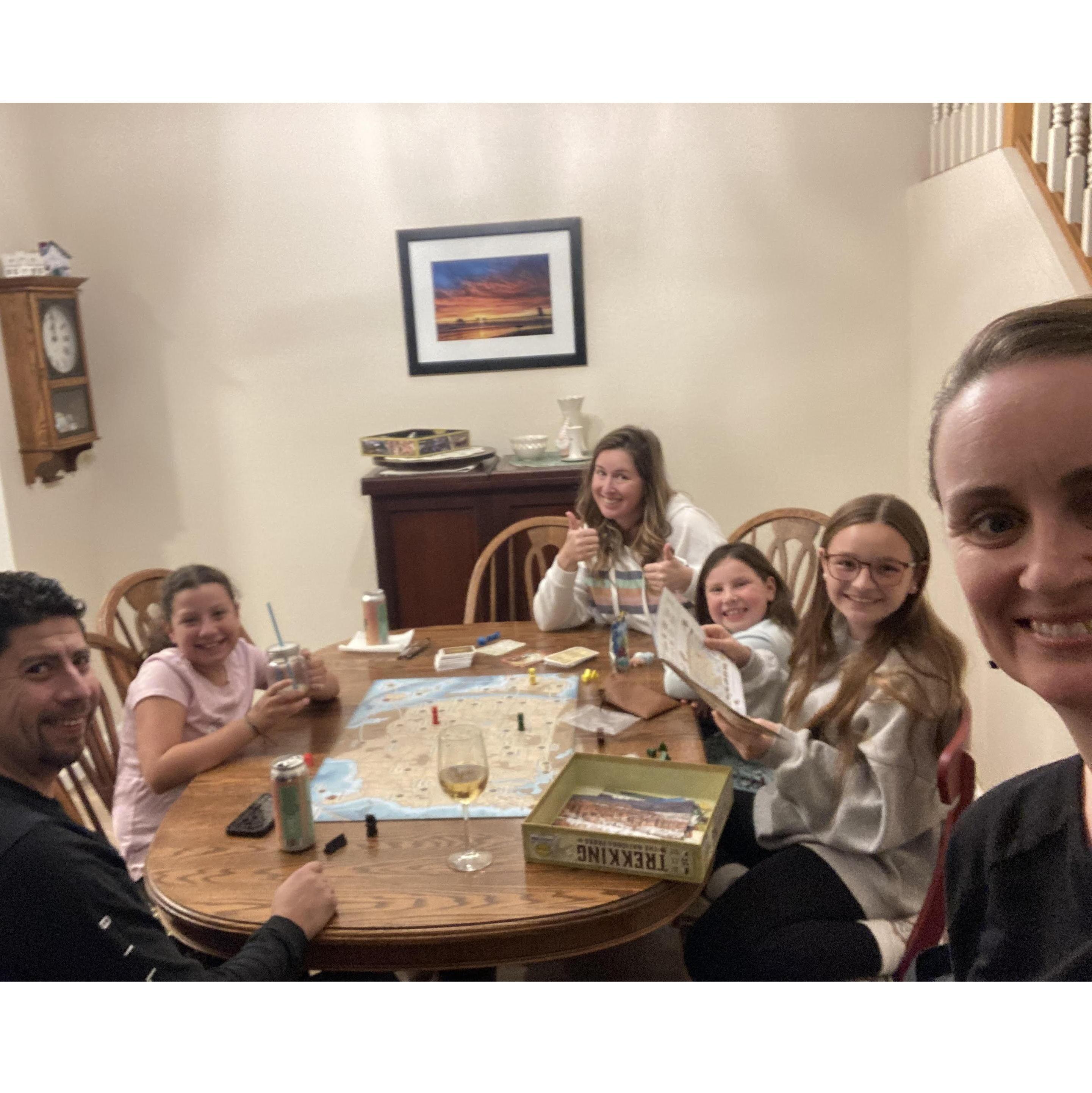 Family game night
Juegos con familia