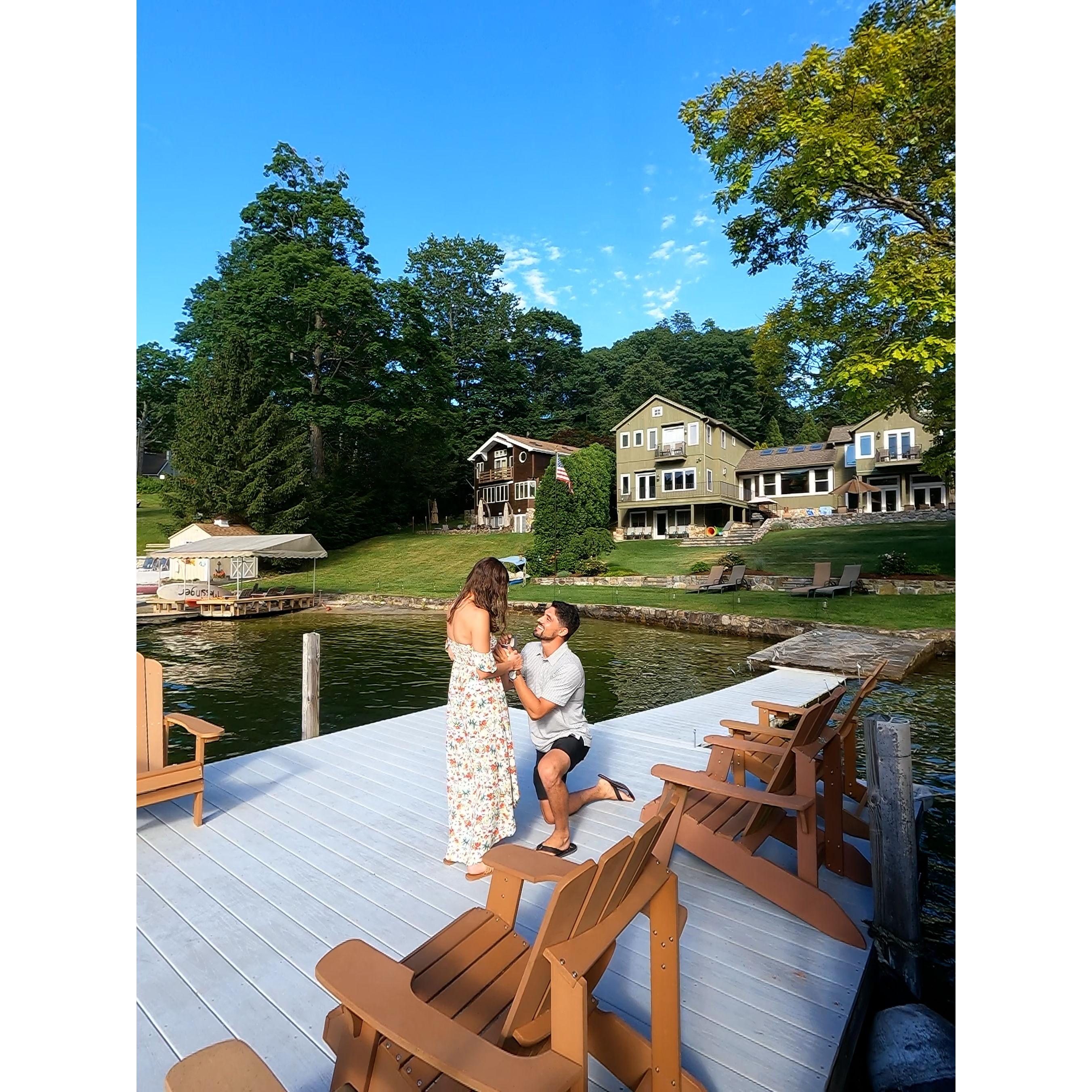 The proposal on the lake