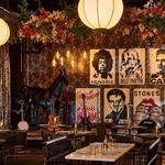 Hawkeye & Huckleberry Lounge