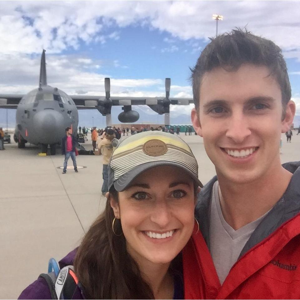 We share an (extreme) love for airplanes!