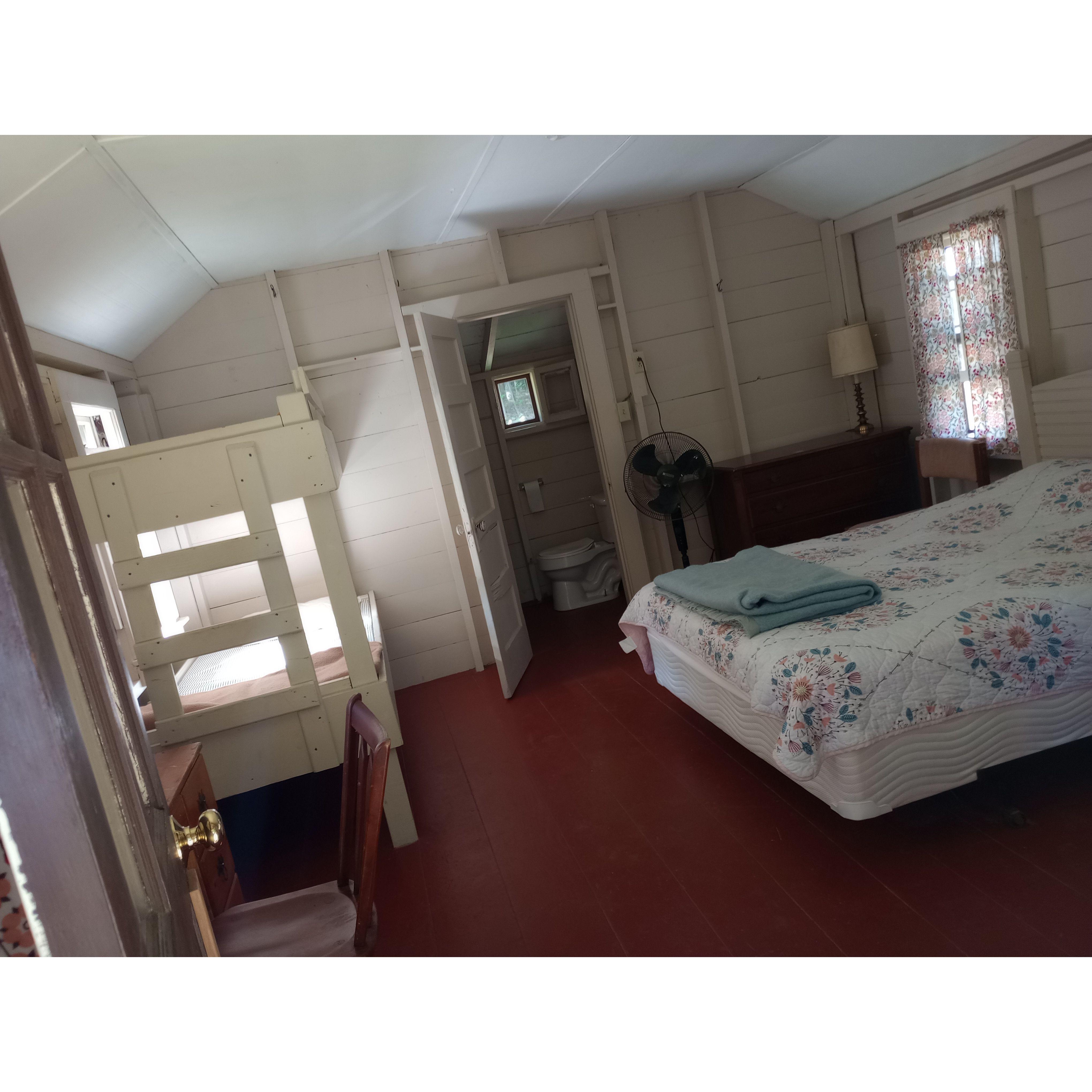 State Line Cabins (toilet in each cabin)