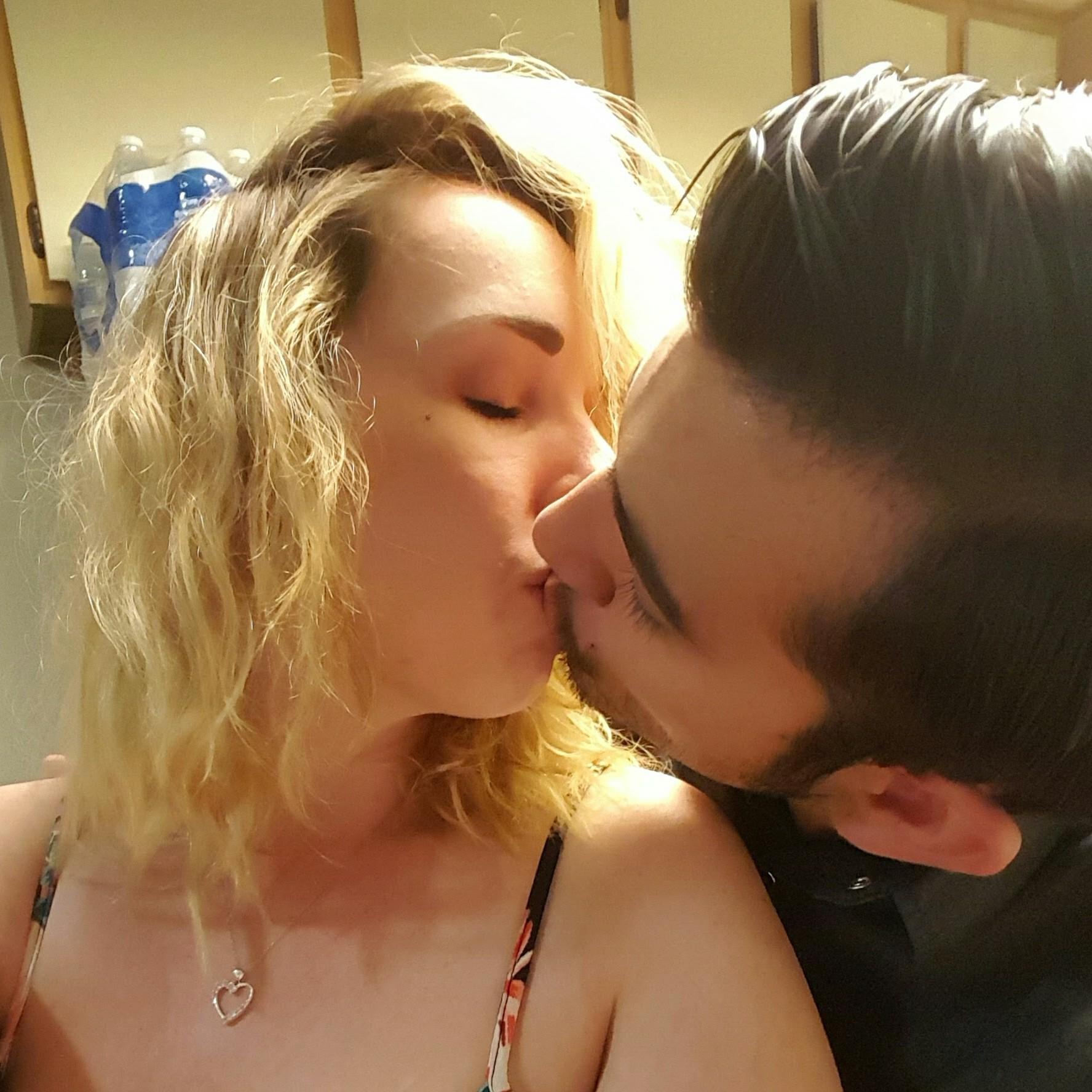 👰 🤵