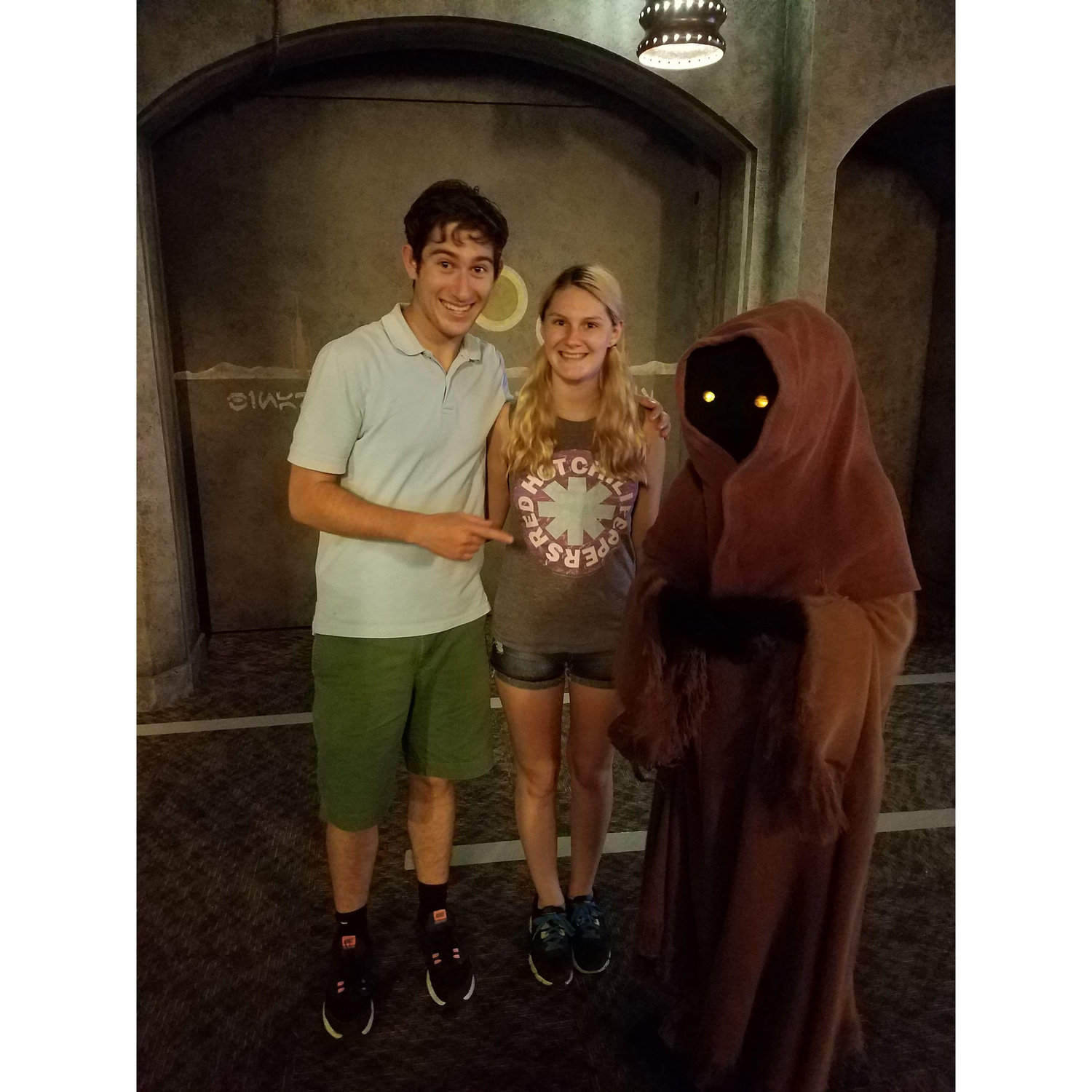 Hanging with Jawas at Disney