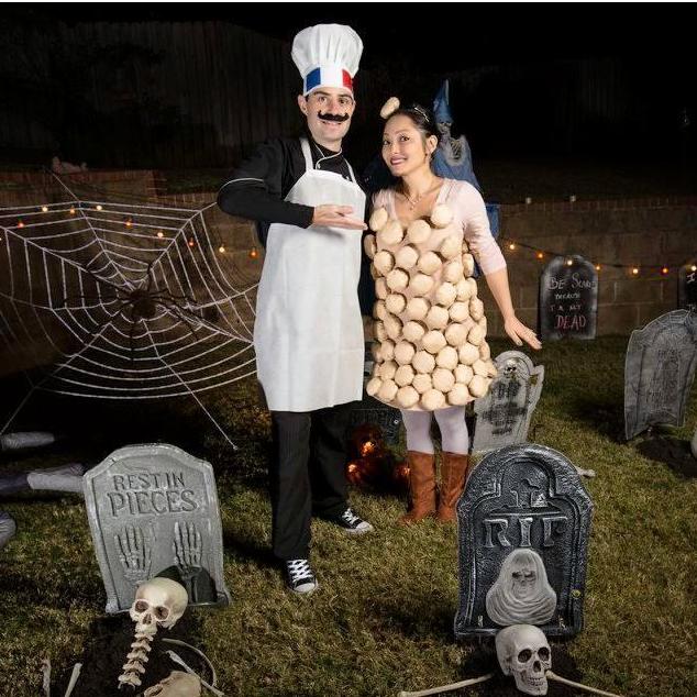 Halloween hand made costume round 2. 
"Le Chef Francais & Sa Creation" 
Little Rock, Arkansas - October 2017
