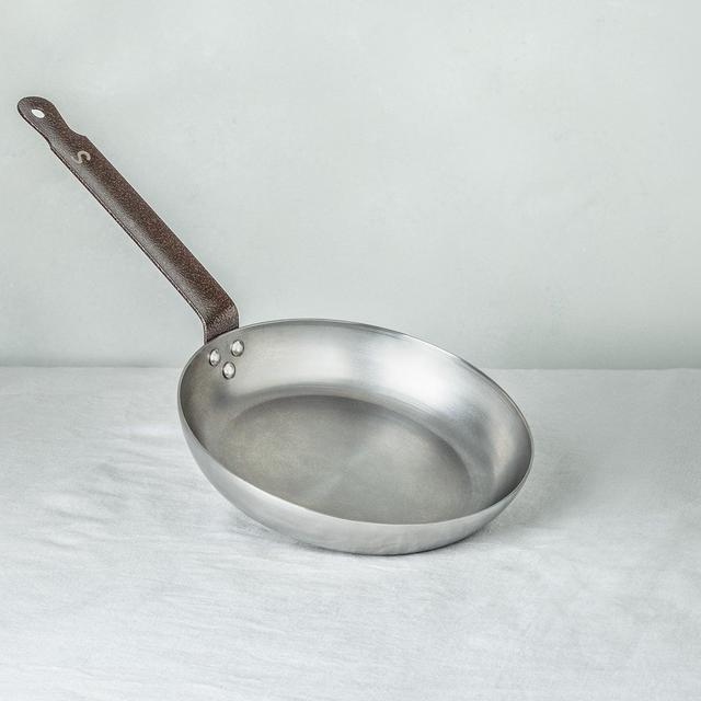 8.5" Carbon Steel Skillet