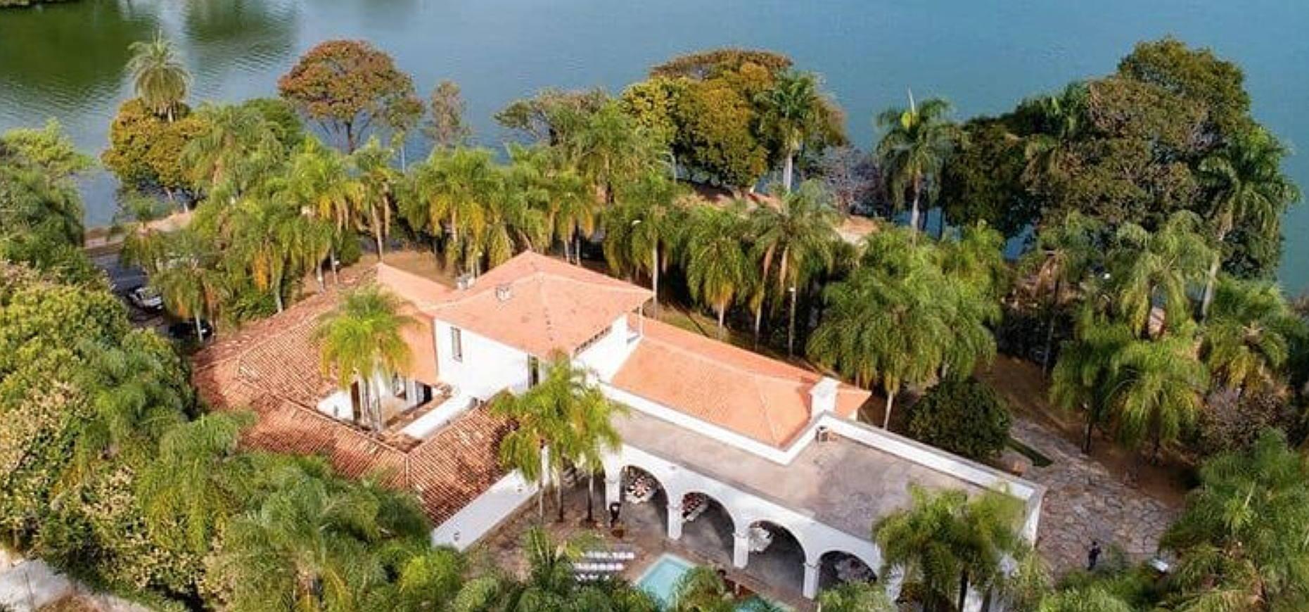 The Wedding Website of Thaysa Tagliaferri and Conrado Freitas
