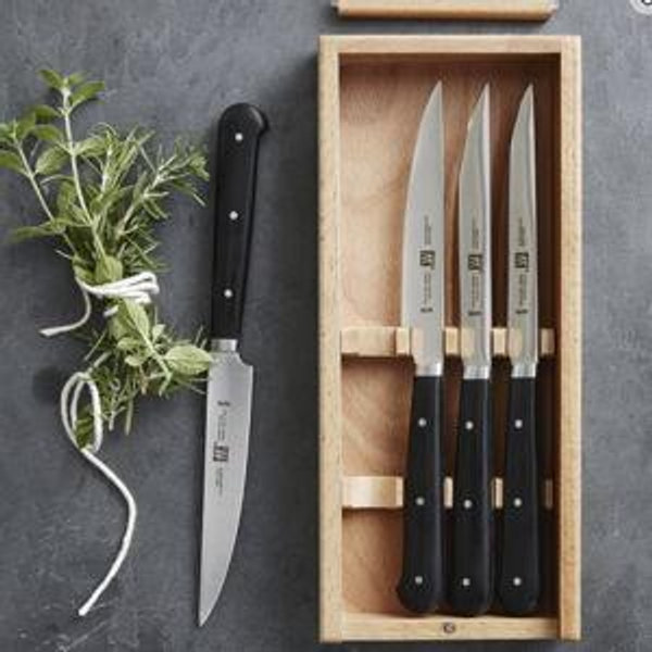 Zwilling Porterhouse Steak Knives in Box, Set of 4