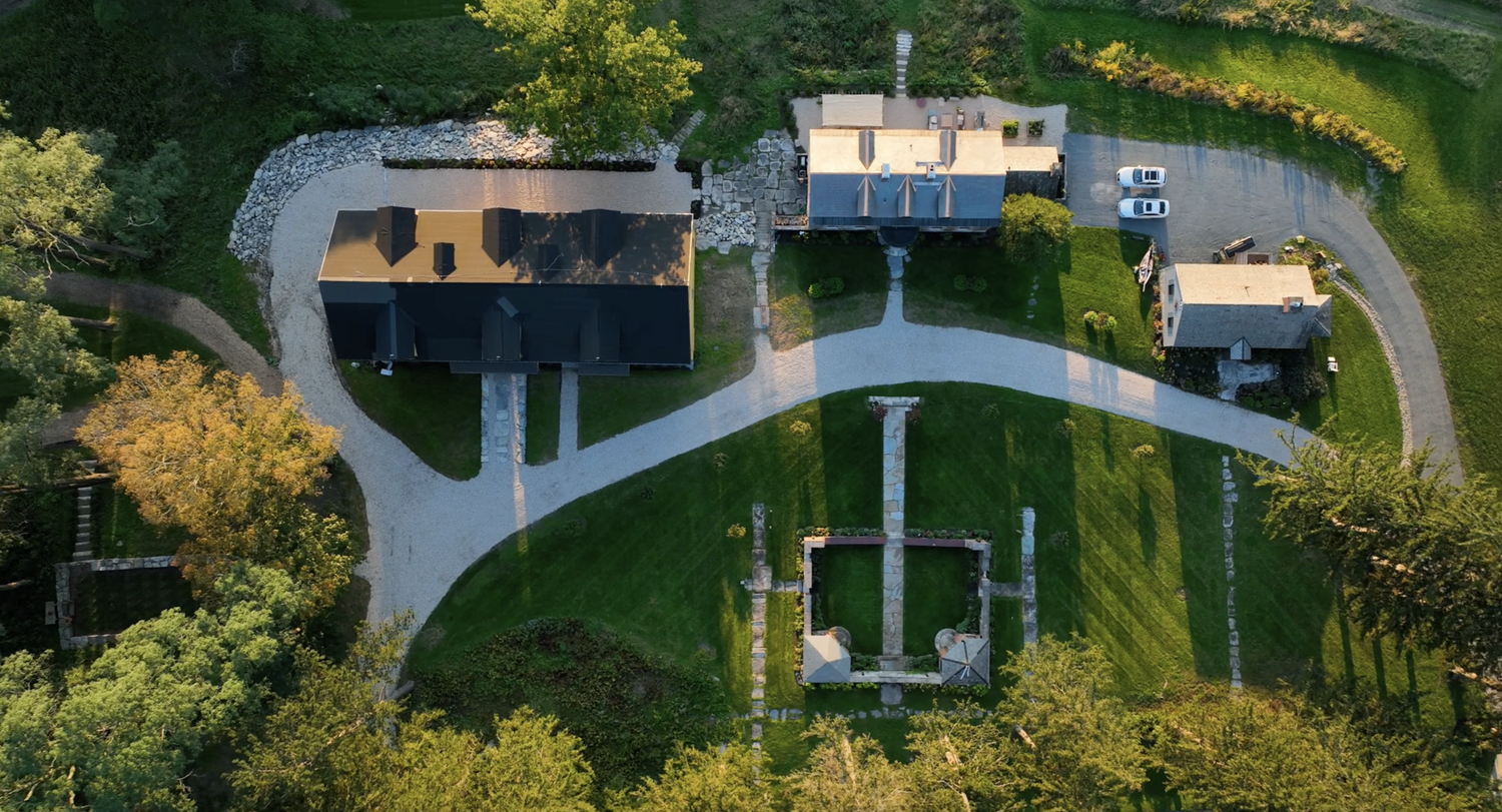 The Wedding Website of Alexis Ross and Max Weiss