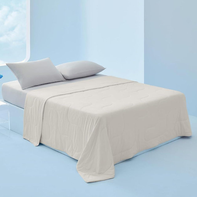 Bedsure Cooling Blankets for Hot Sleepers - Cooling Comforter, Cold Summer Blanket for Bed, Ice Breathable and Lightweight Gift for Night Sweats, Linen, 102x96 Inches