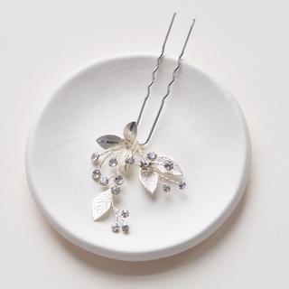 Delicate Leaf Hair Pin