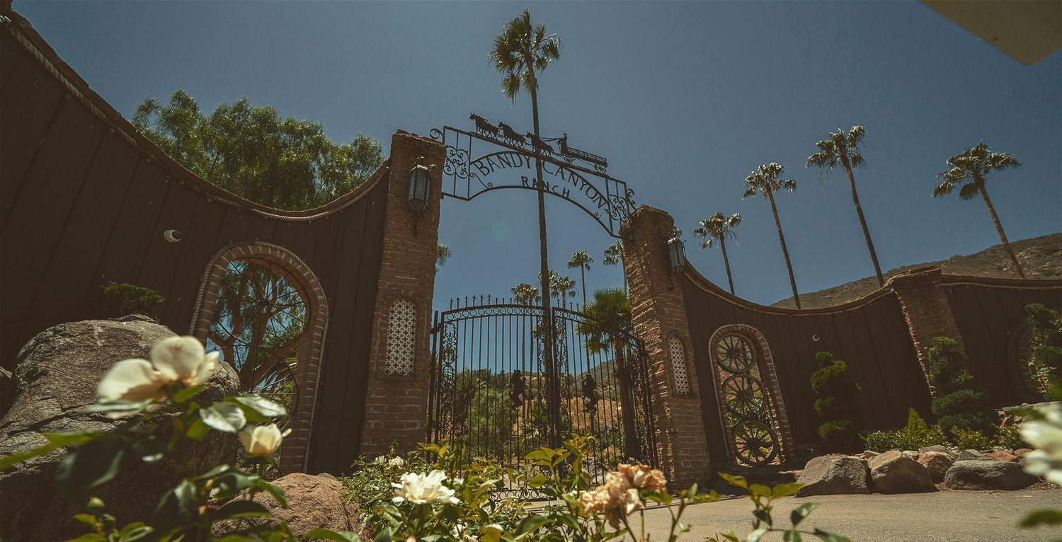The Wedding Website of Sydney Strabala and Joshua Royse