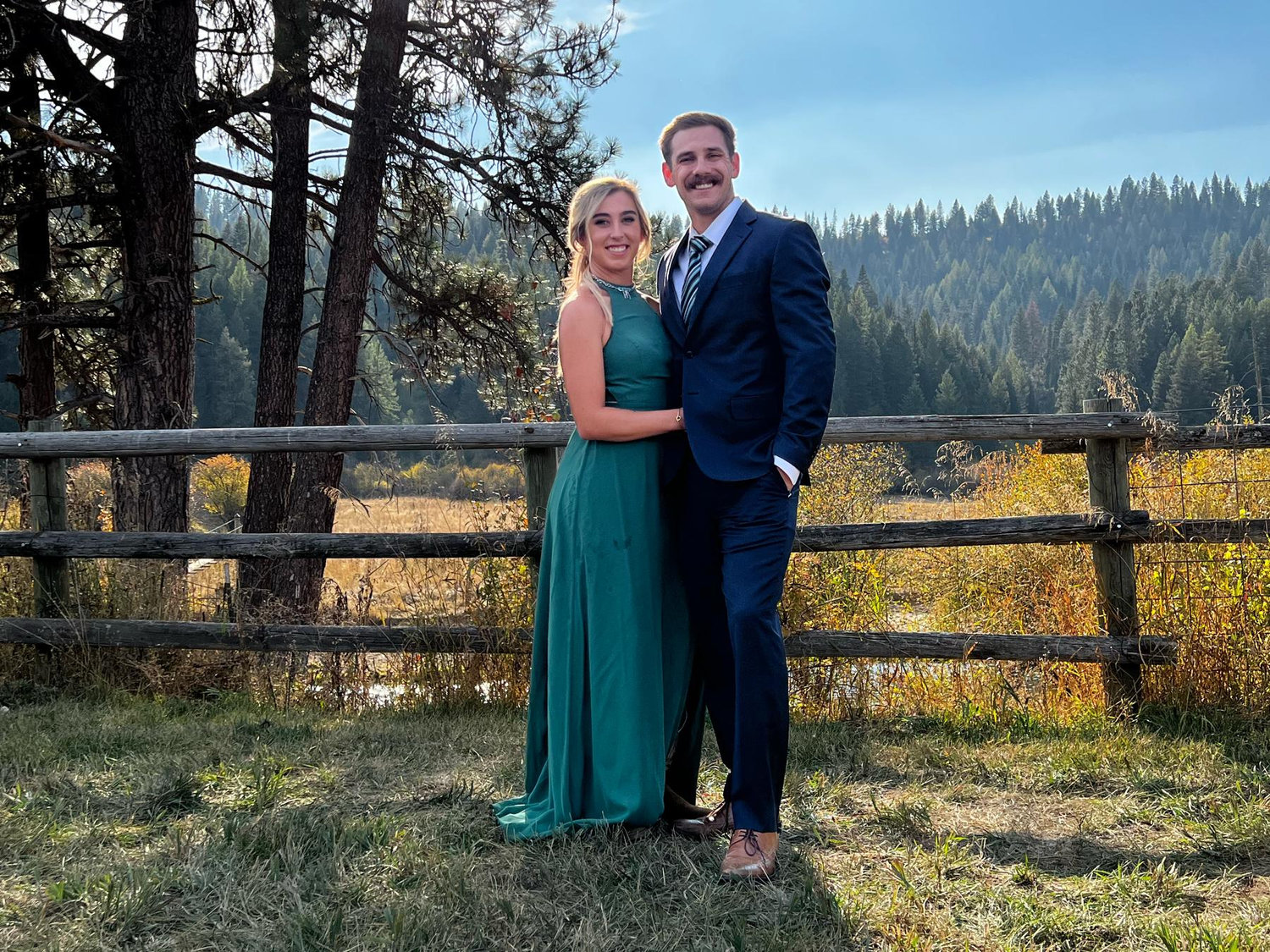 The Wedding Website of Kenzie Flood and Ian Williamson