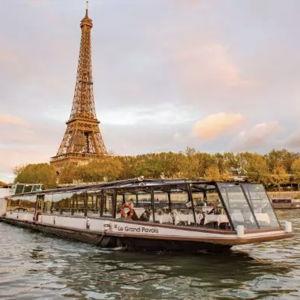 Seine River Dinner Cruise on Our Honeymoon!
