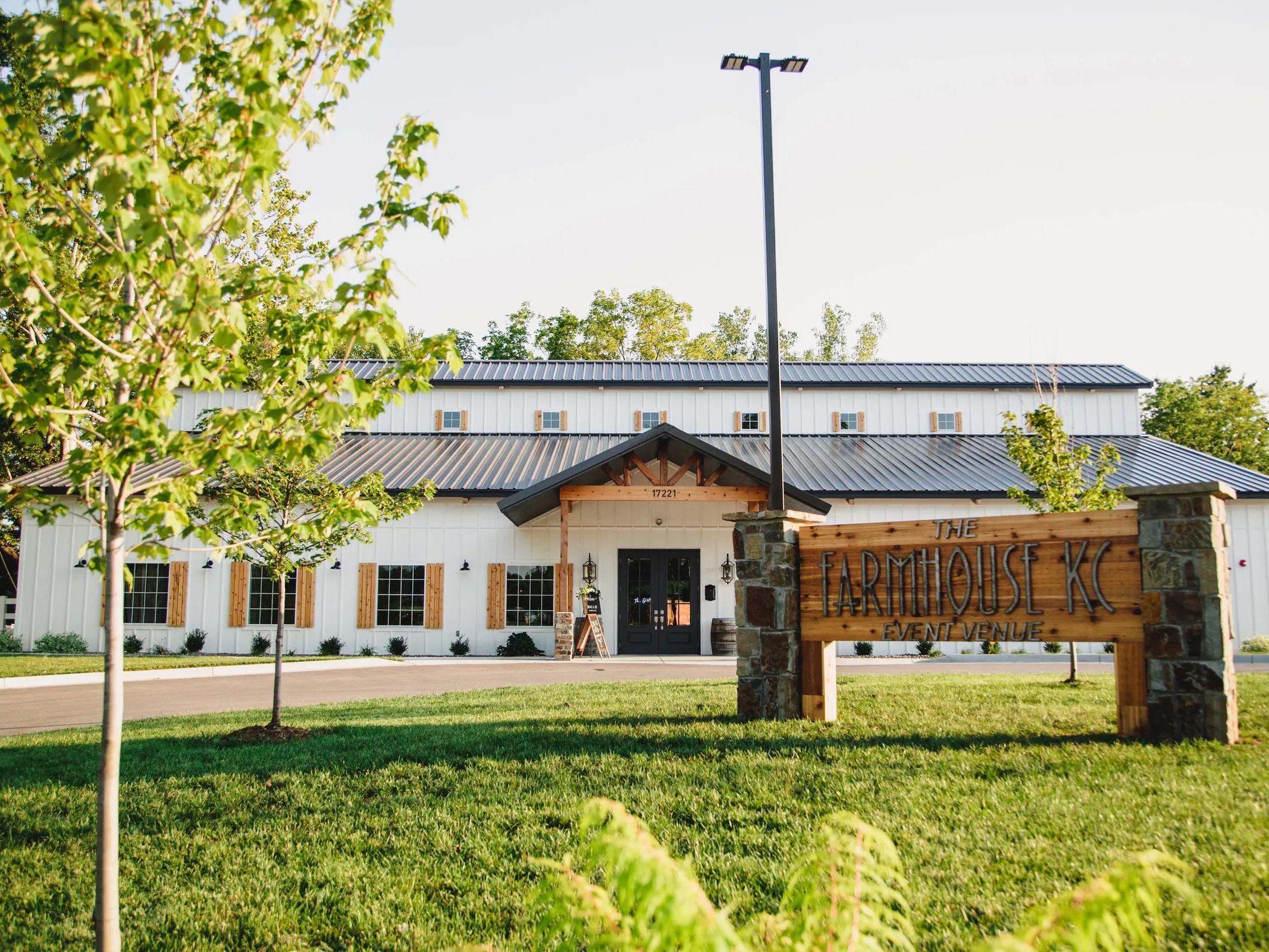The Wedding Website of Kaylee Larkins and Luke Hoeppner