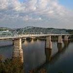 Walnut Street Bridge