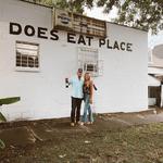 Doe's Eat Place