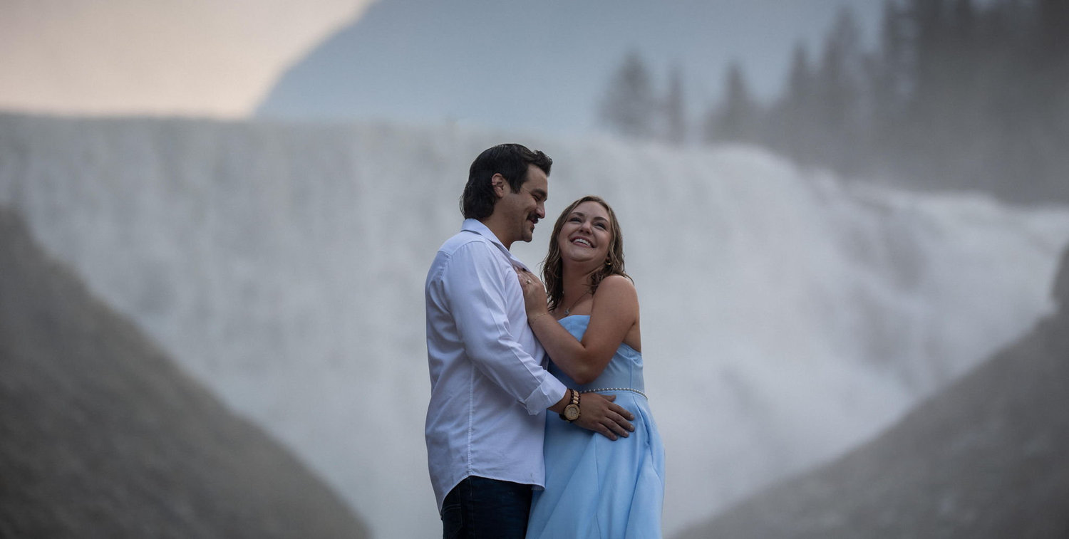 The Wedding Website of Akayla Walsh and Cody Levesque