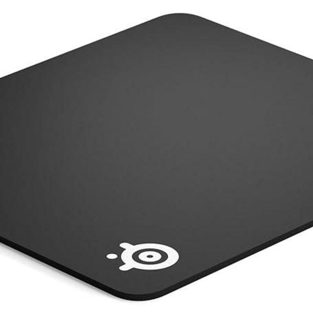 SteelSeries QcK Gaming Mouse Pad - Large Thick Cloth - Peak Tracking and Stability - Optimized For Gaming Sensors