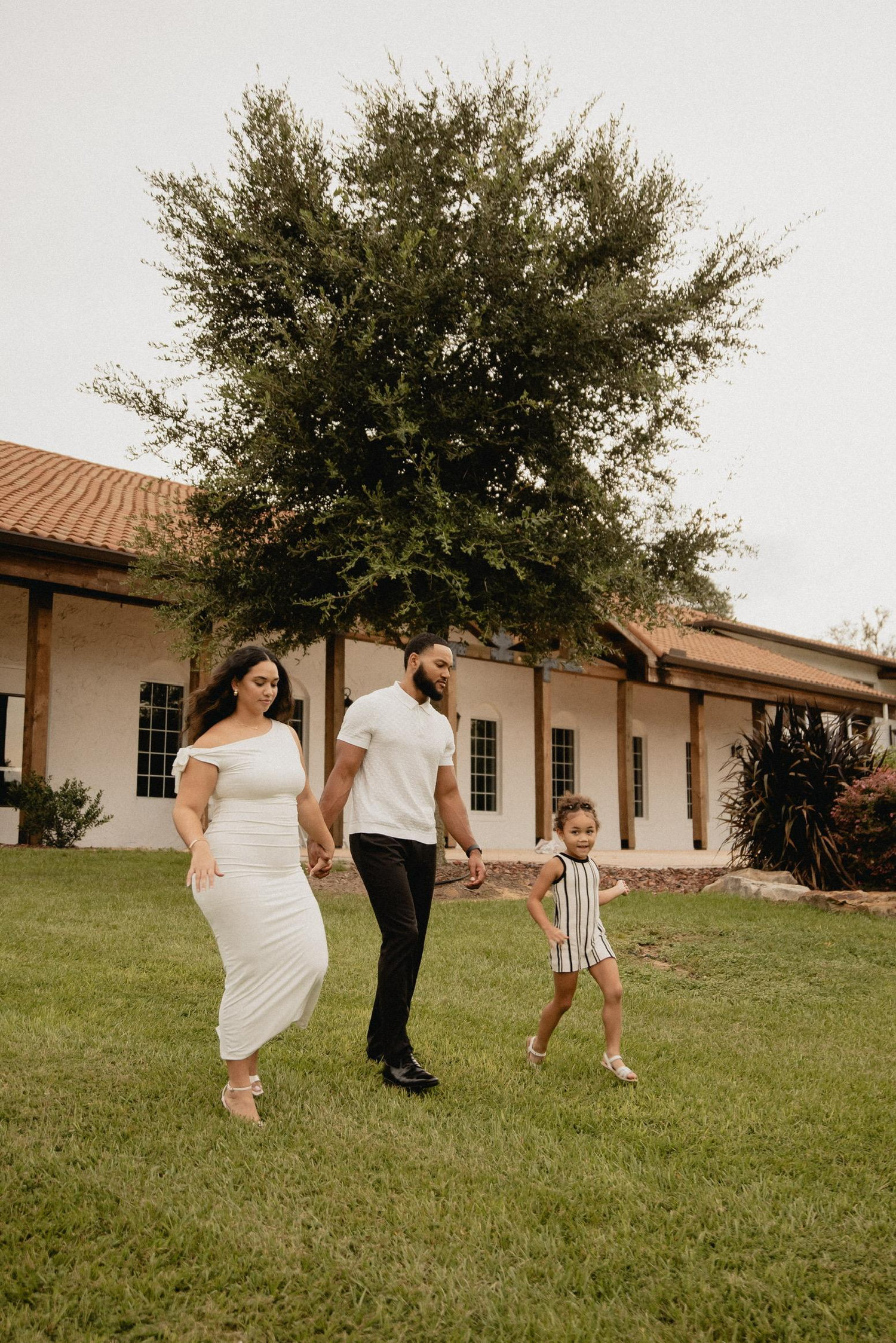 The Wedding Website of Noelani Schwartz and Caleb Walls