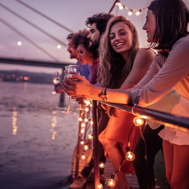 Manhattan by Sail Wine Tasting and NYC Sailing Tour by VEBO®