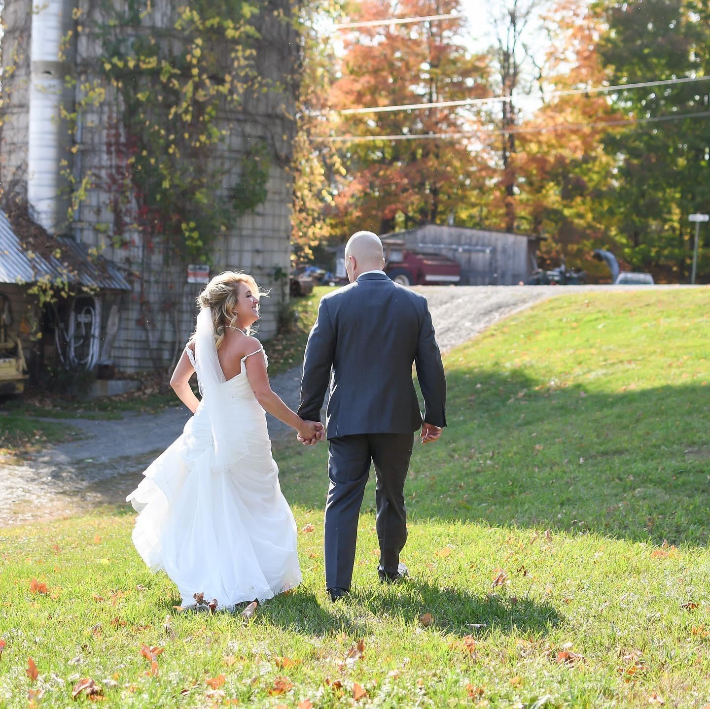 The Wedding Website of Jennifer Sacchetti and Aron Sacchetti