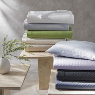 Petra Coverlet