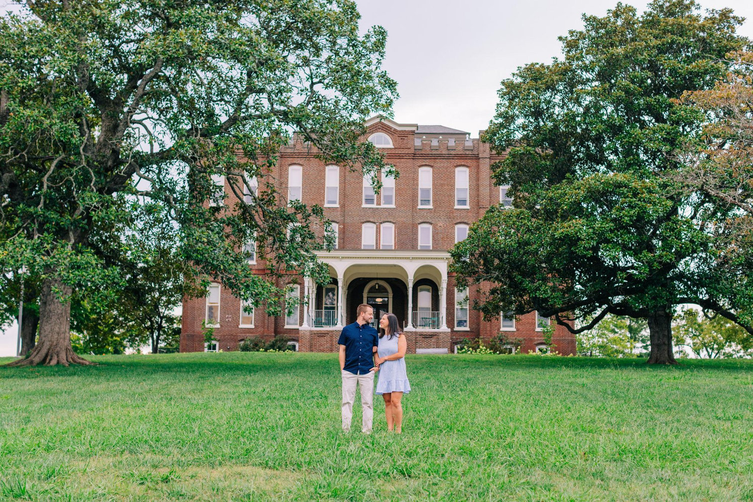 The Wedding Website of Laura Haniford and Taylor Jones