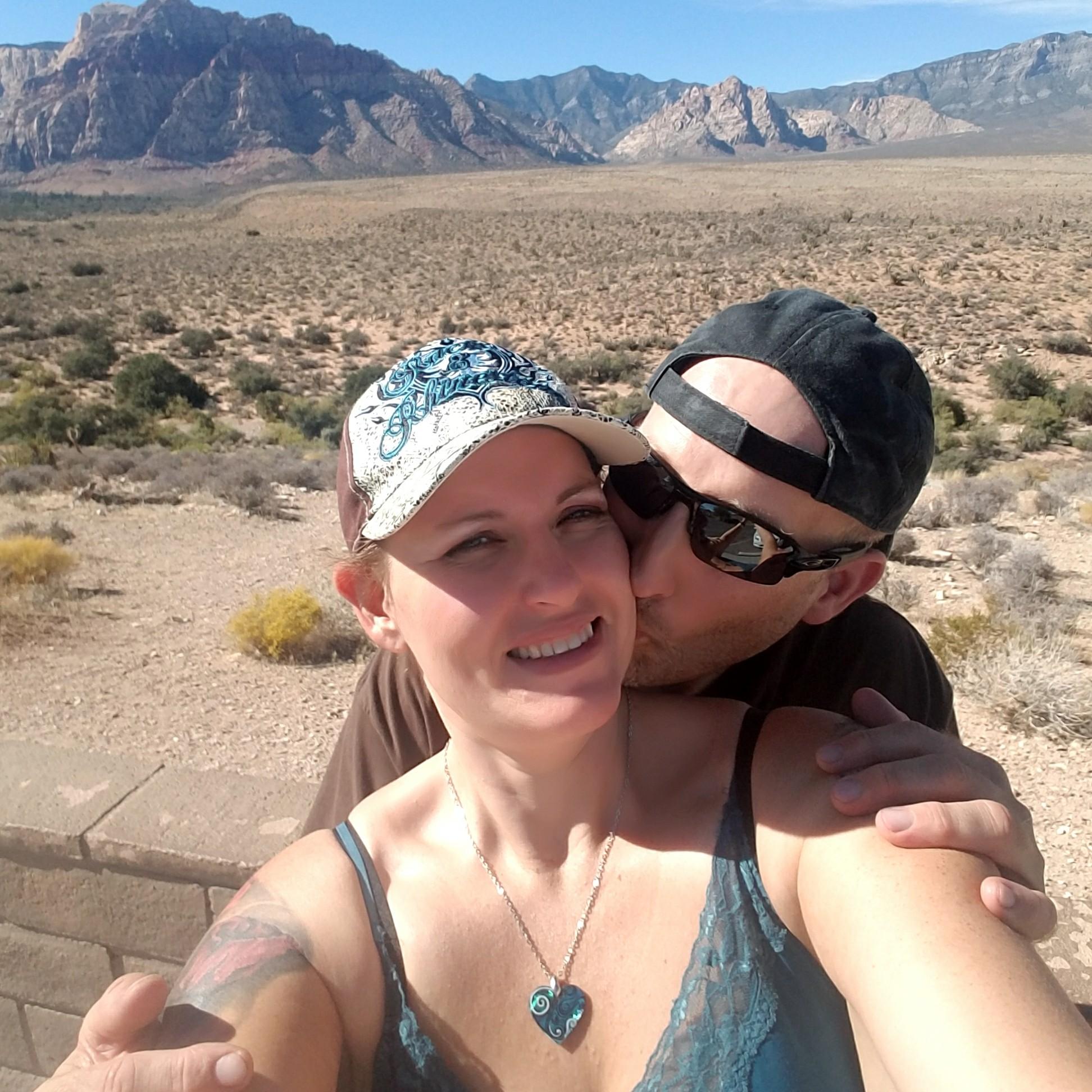 This is Near Bonnie Springs, at the Red Rock canyon site. More Kissy photos, beautiful and breathtaking views. Love is in the air.