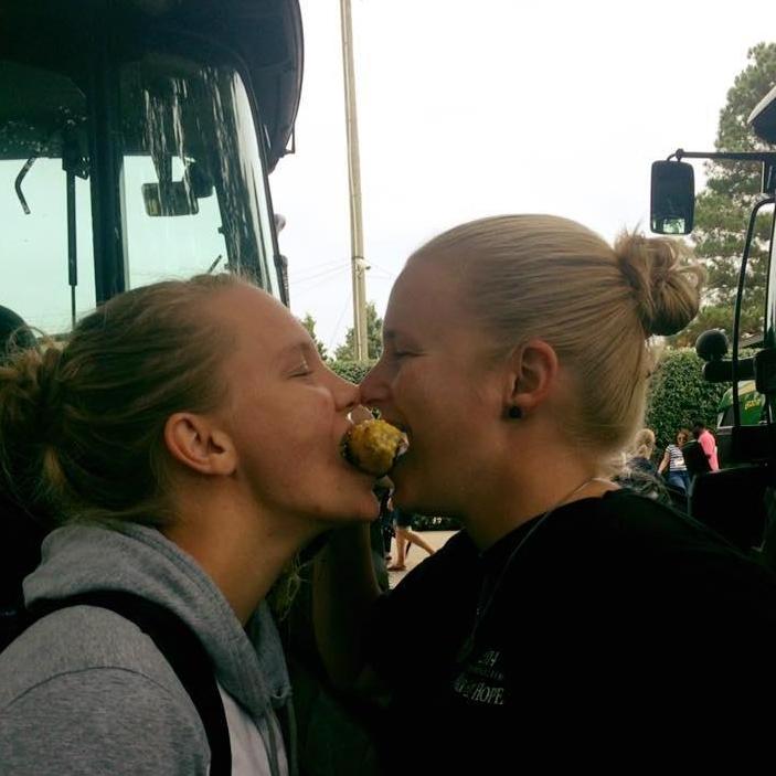 Red-neck Lady and the Tramp at the State Fair
