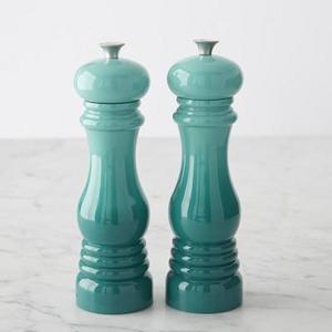 Le Creuset Salt and Pepper Mill Set, Caribbean