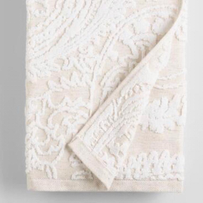 Alexandra Linen Flower Bath Towel
