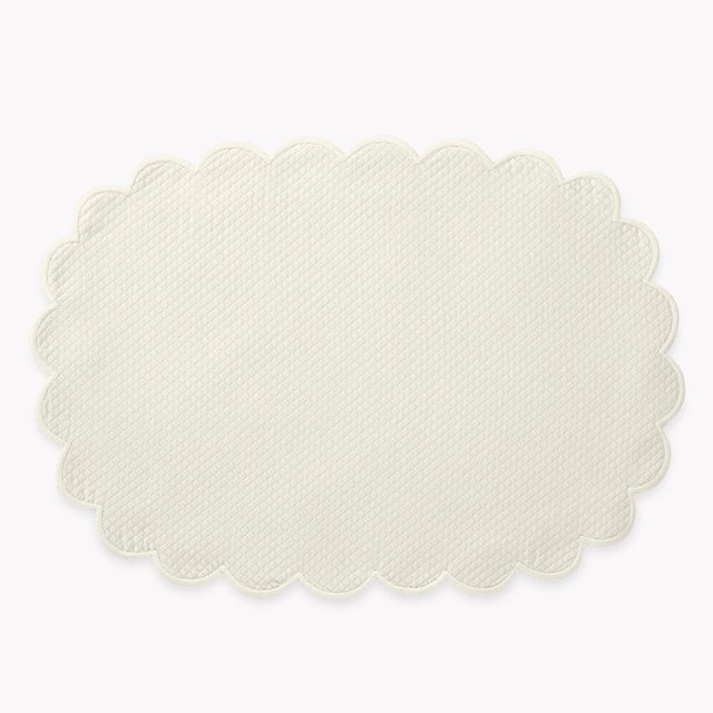 Matouk Savannah Gardens Placemat 13" x 19" Oval, Set of 4