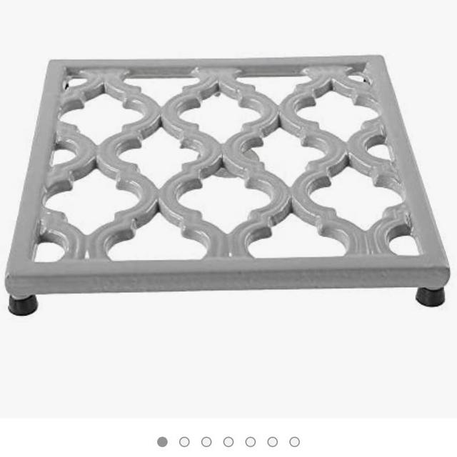 Gray trivet 7 inch square