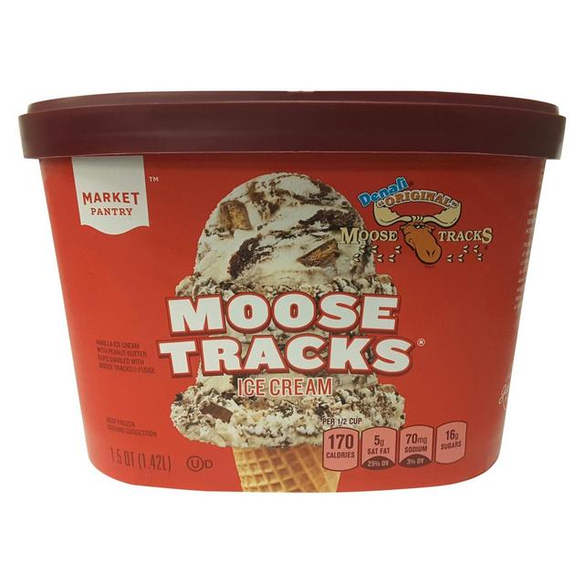 Moose Tracks Ice Cream - 48oz - Market Pantry™