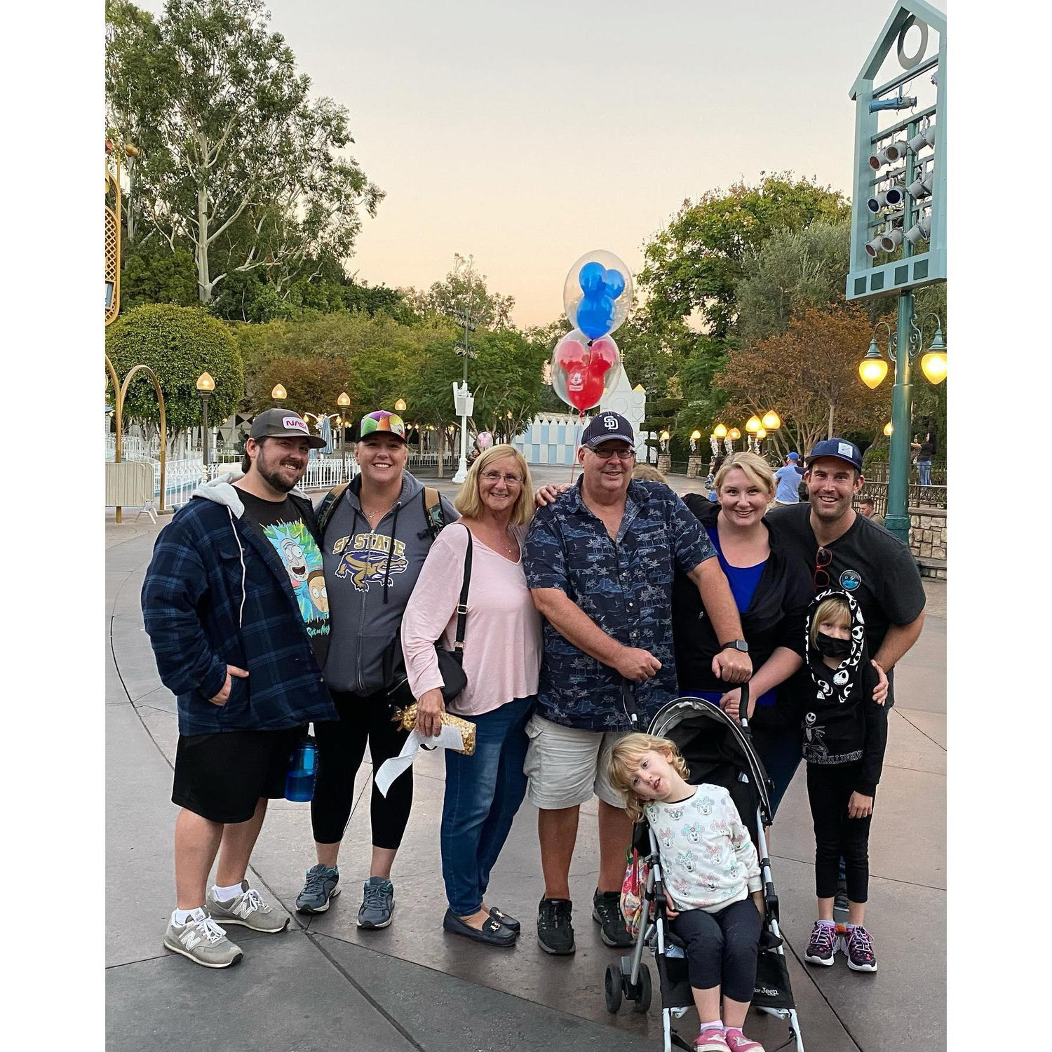 Disneyland with the fam 