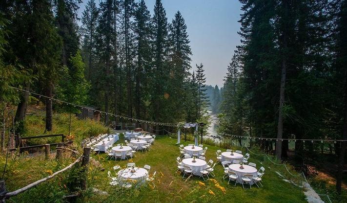 The Wedding Website of Chloe Oliver and Aidan Andrews